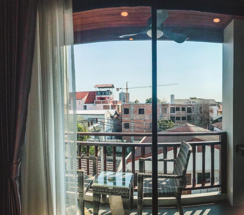 Hotel De Sripoom -Sha Extra Plus Chiang Mai Bagian luar foto